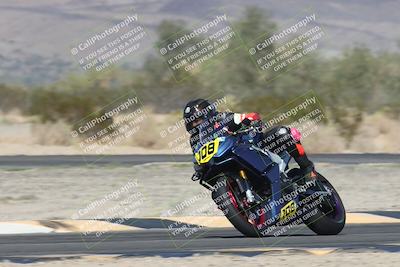 media/Nov-01-2025-CVMA (Sat) [[fc0f7531b8]]/Race 7-Formula Twins-Formula 40 UL/